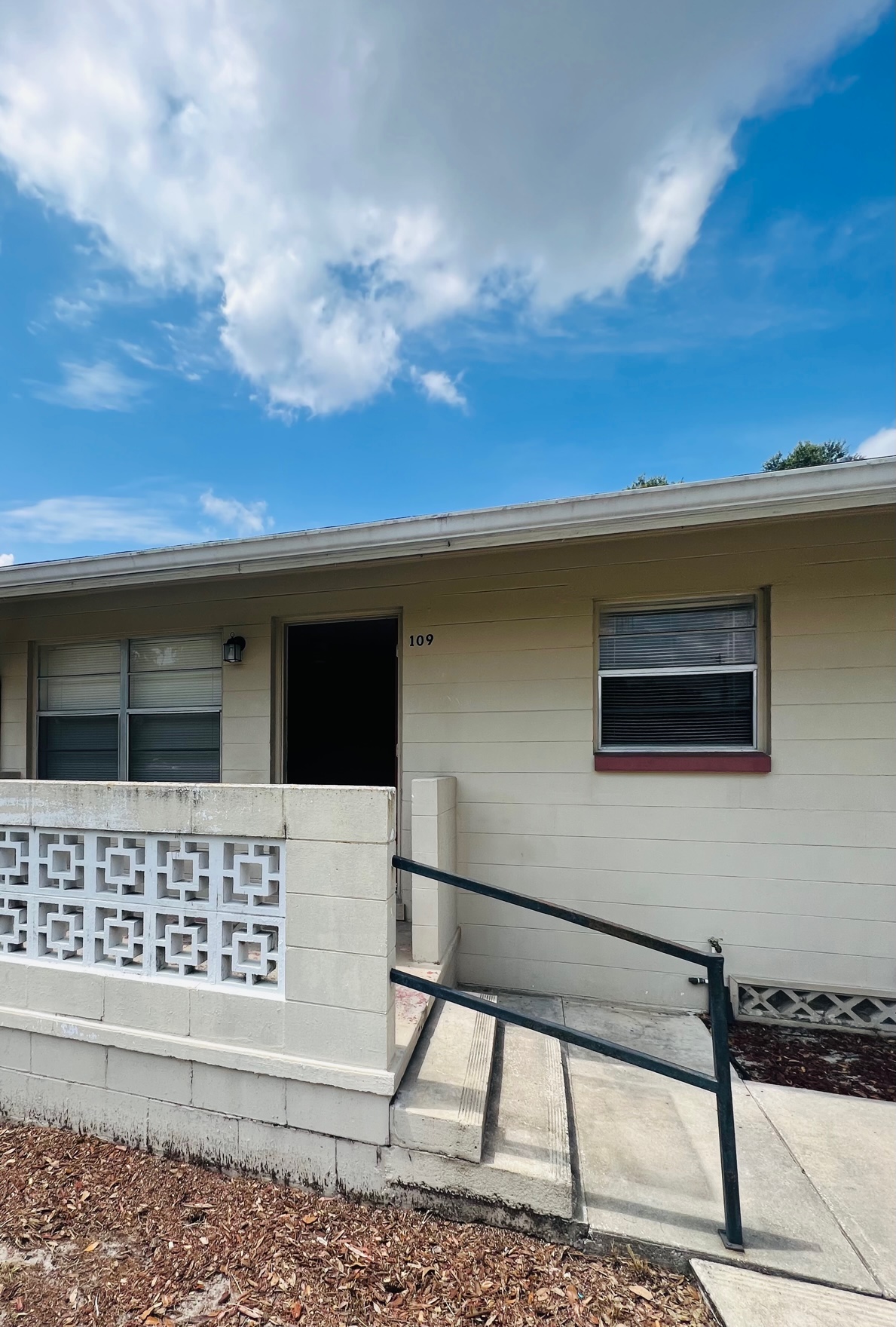 2075 Howell Branch Road Unit 109